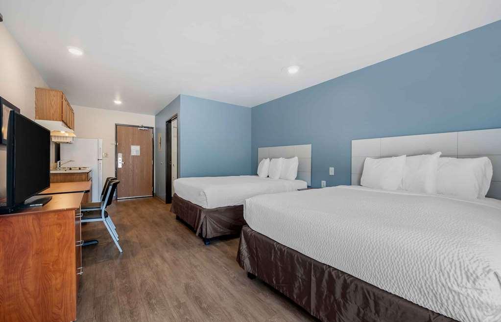 Extended Stay America Select Suites - Orlando - East Chambre photo